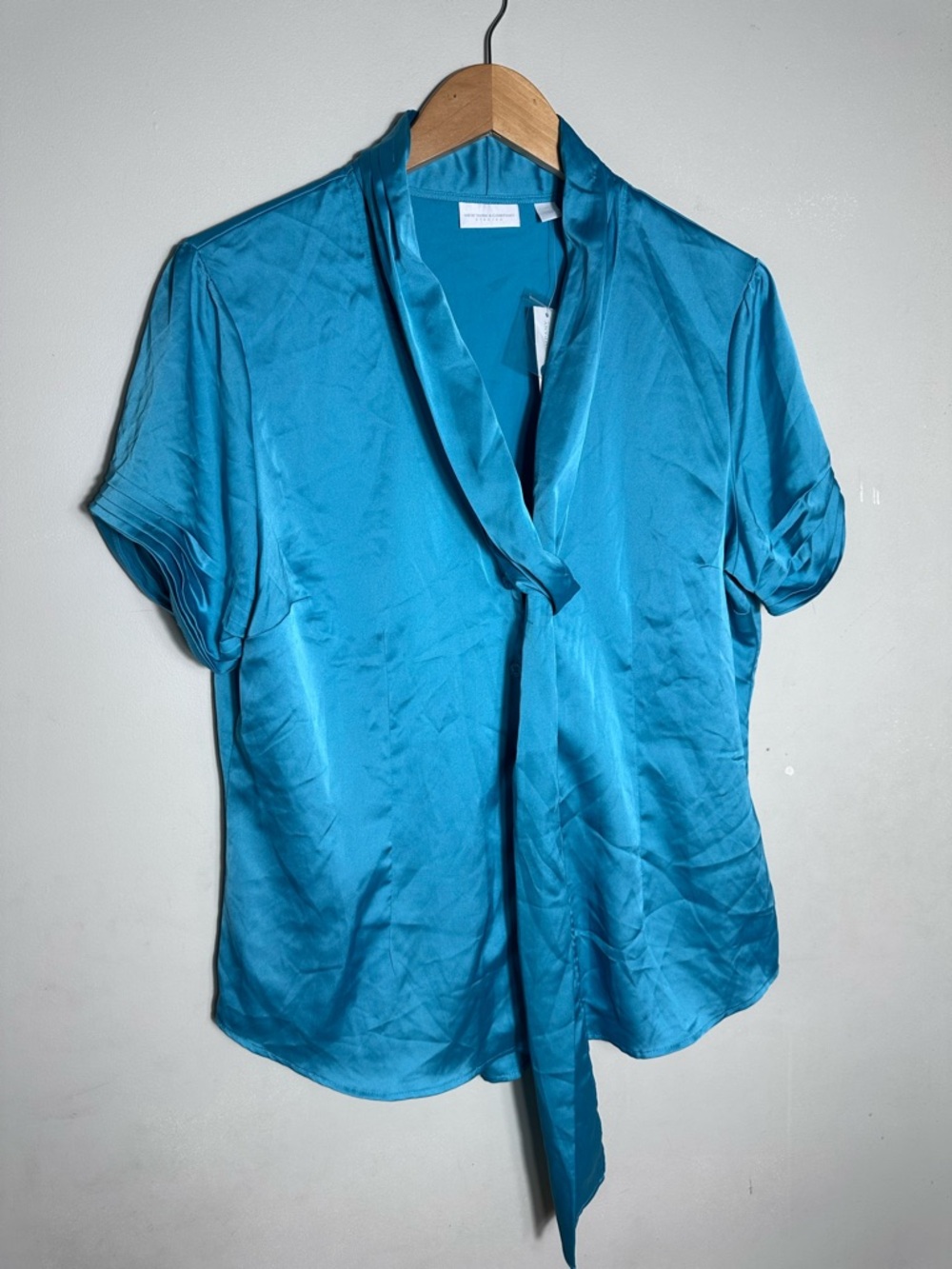 Bundle of 6 Mixed Women's Blouses - Picture 11 of 14